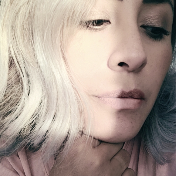 Meet your Posher, Abi - Picture 1 of 1